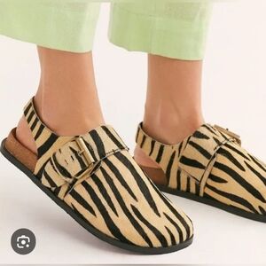 People Seattle Genuine Calf Hair Zebra Sling Clogs Size 36